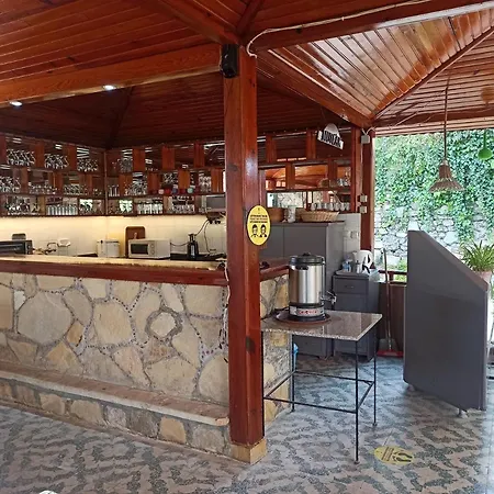 מוטל Tas